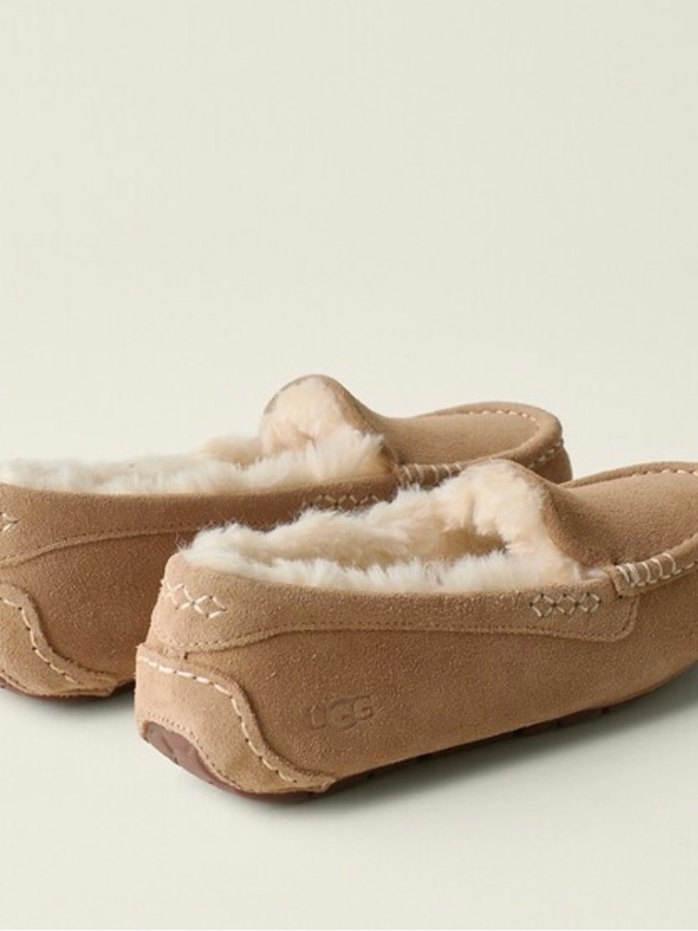 UGG Ansley Slippers Womens Size 8 Chestnut Suede Sheepskin Moccasin - Picture 5 of 9